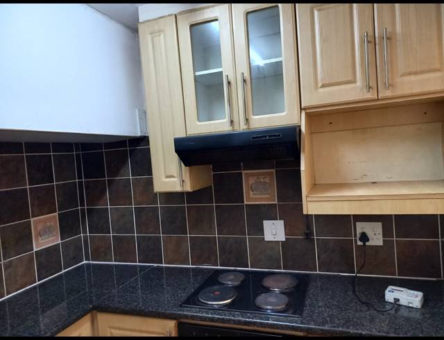 3 BEDROOM APARTMENT RENTED IN MONTCLAIR